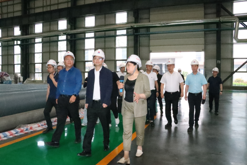 贵阳市政协副主席、清镇市委书记付涛一行到维多利亚老品牌vic铝业考察